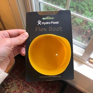 NWT Hydro Flask Flex Boot - Sunflower - fits 32oz and 40oz